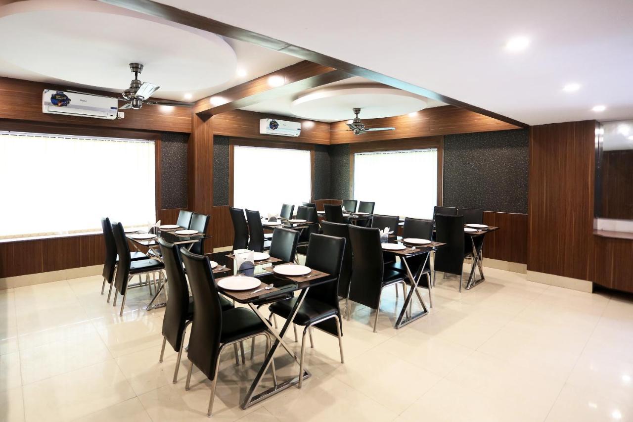 Hotel Railview Bhubaneswar Esterno foto