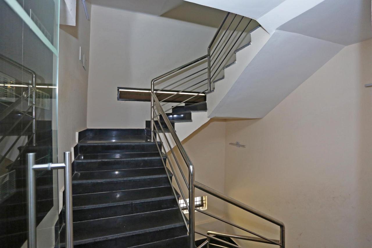 Hotel Railview Bhubaneswar Esterno foto