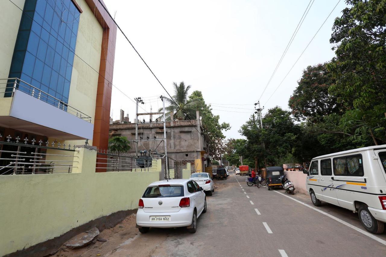 Hotel Railview Bhubaneswar Esterno foto