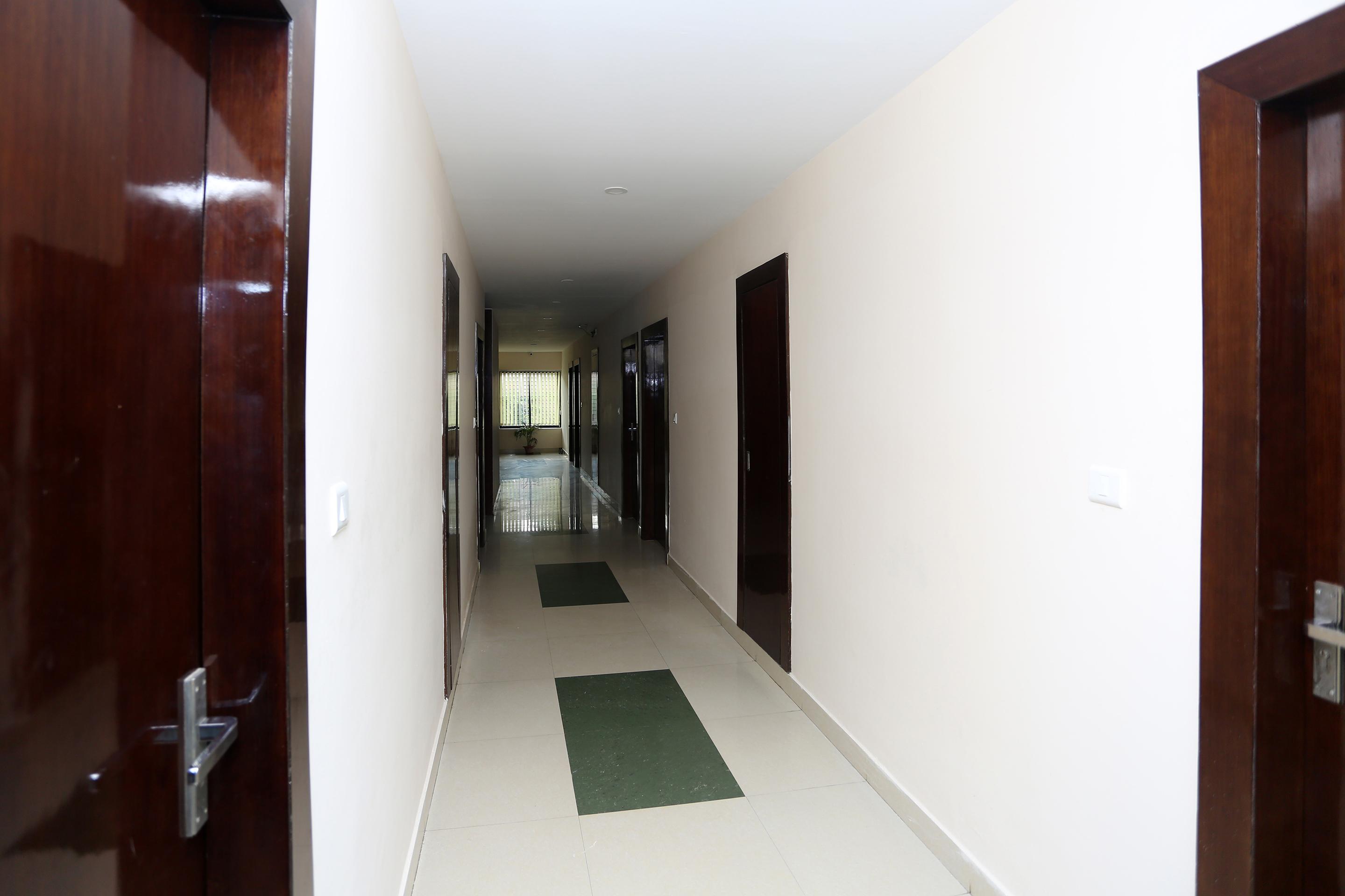 Hotel Railview Bhubaneswar Esterno foto