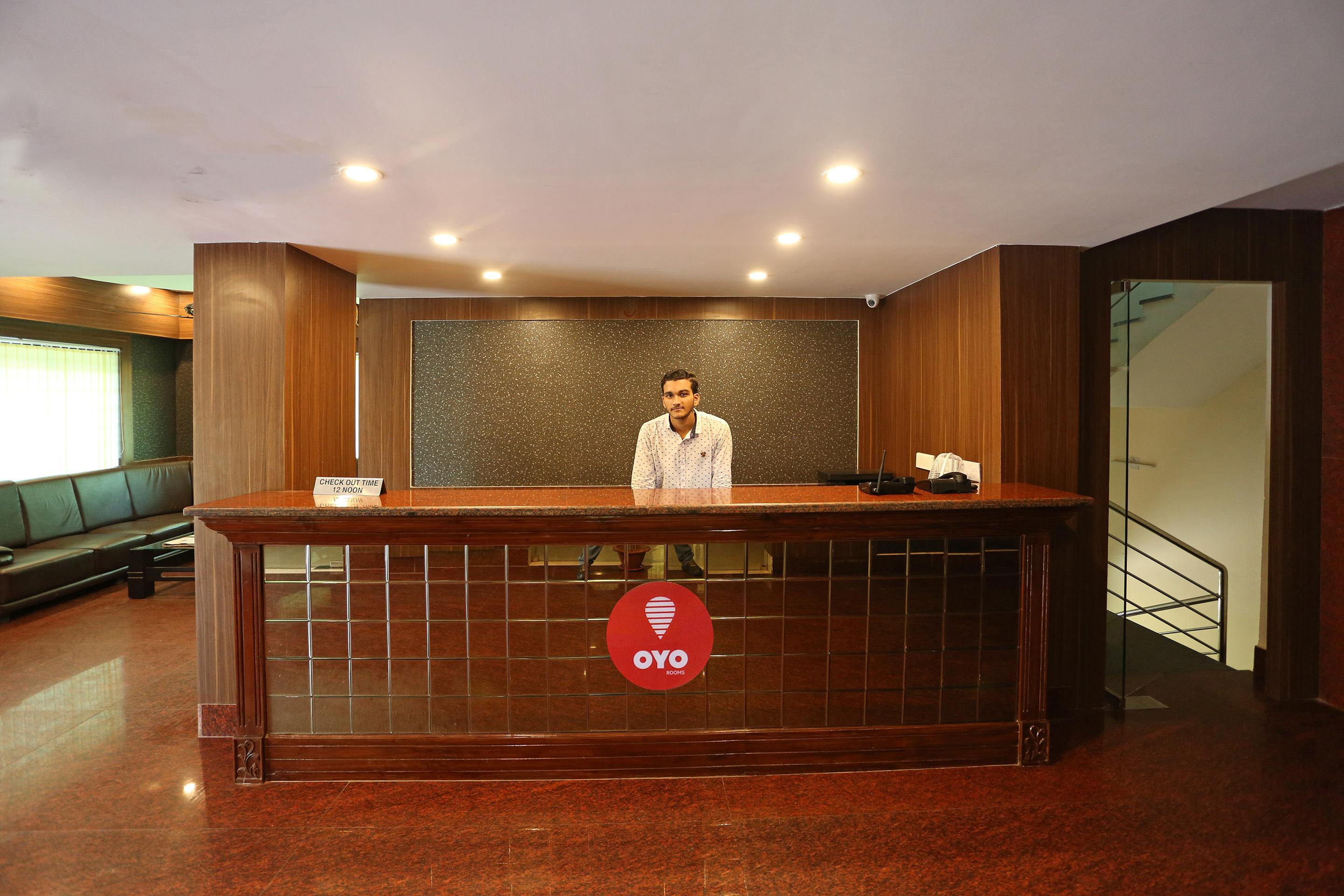 Hotel Railview Bhubaneswar Esterno foto
