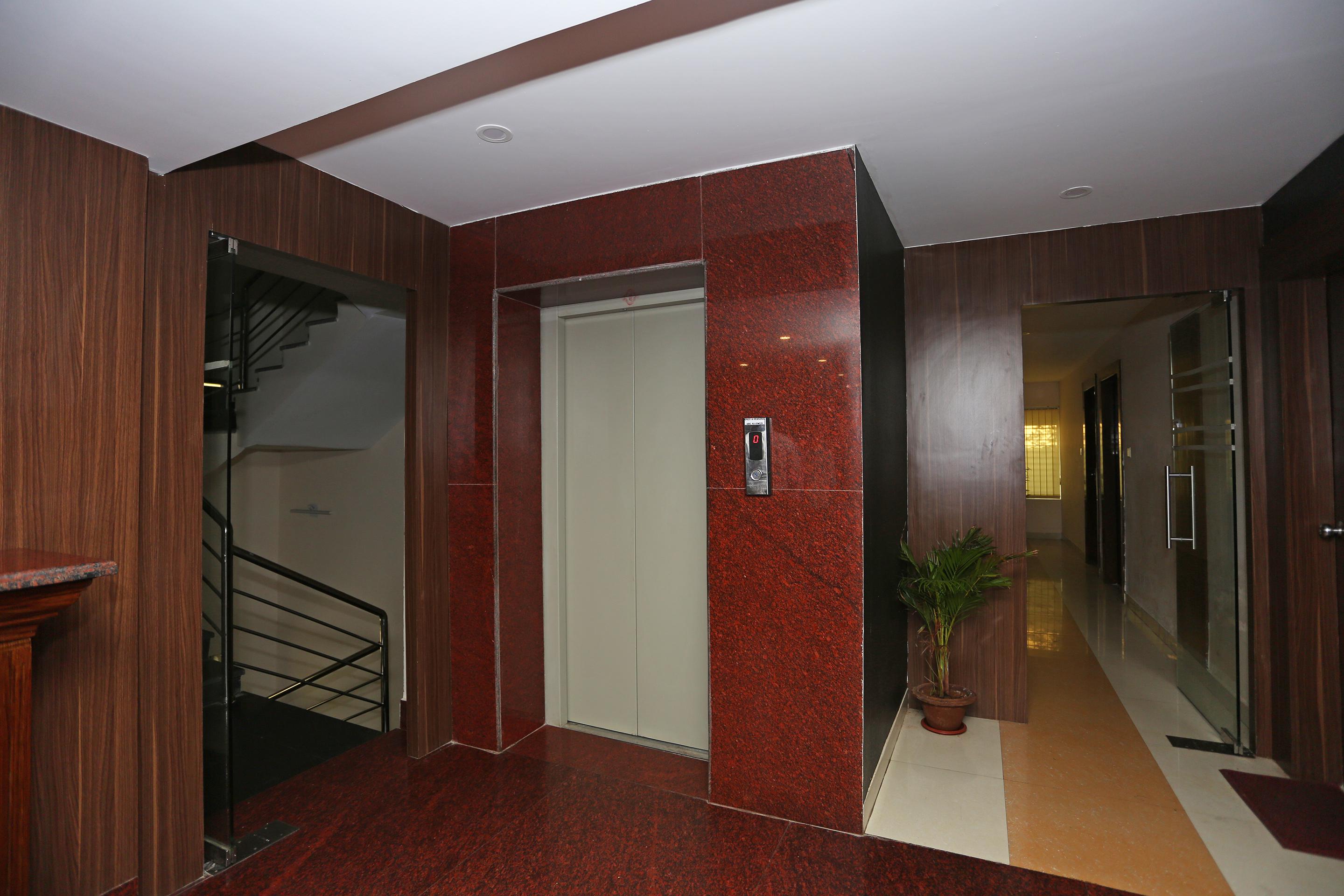 Hotel Railview Bhubaneswar Esterno foto