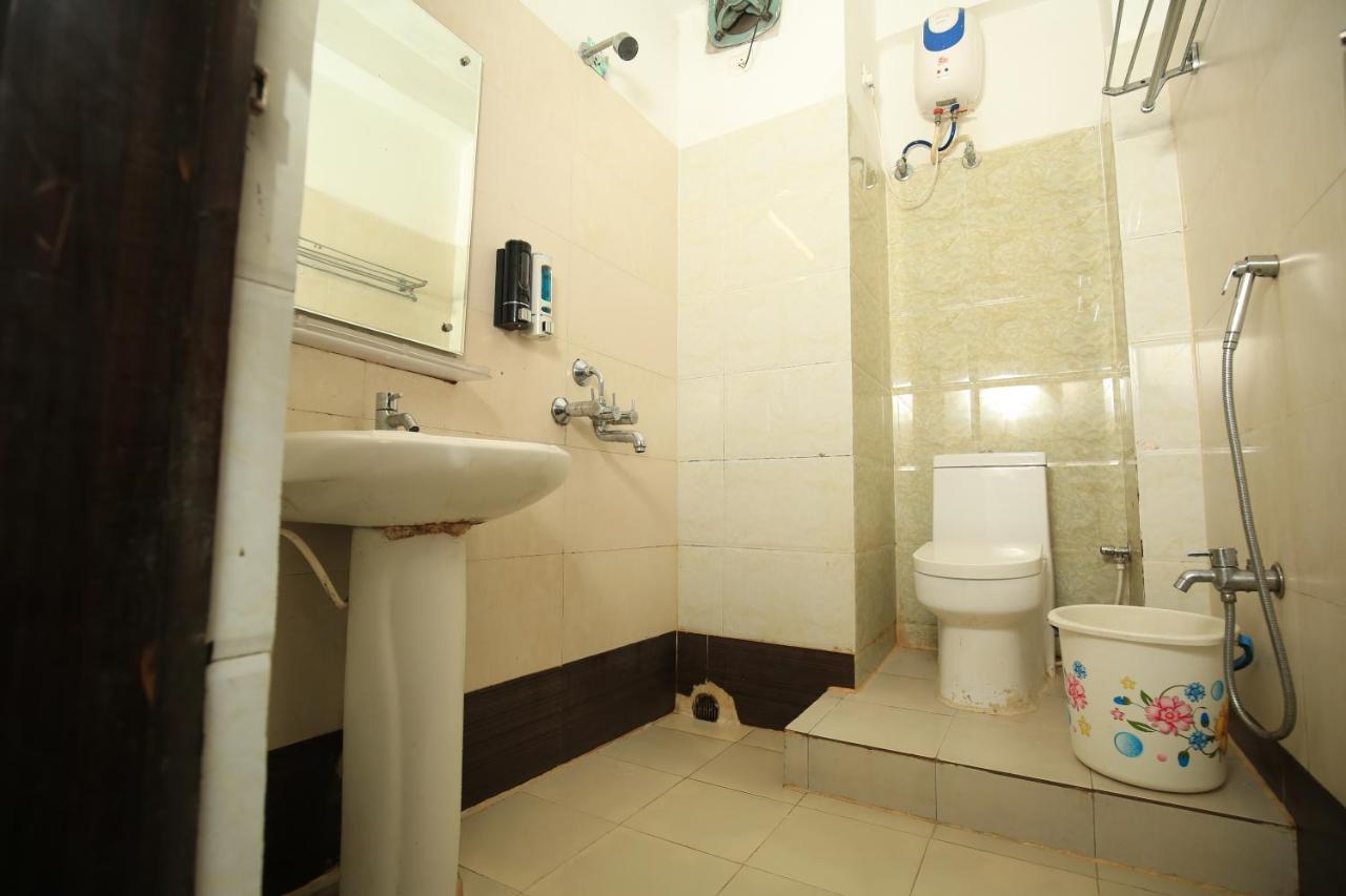 Hotel Railview Bhubaneswar Esterno foto